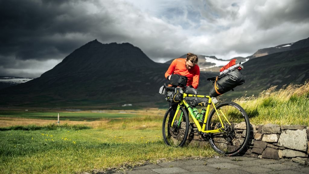 Himalayan cycling expedition